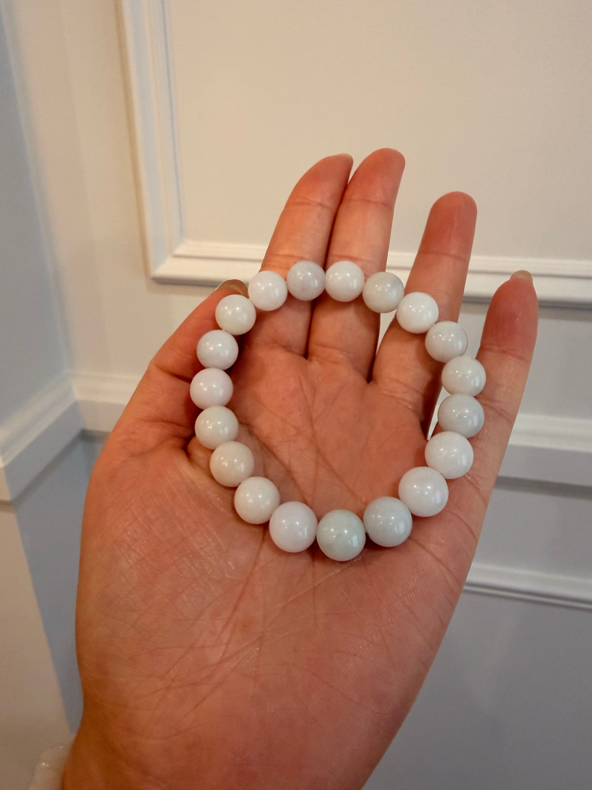 Jadeite Bead Bracelet — White 10 mm